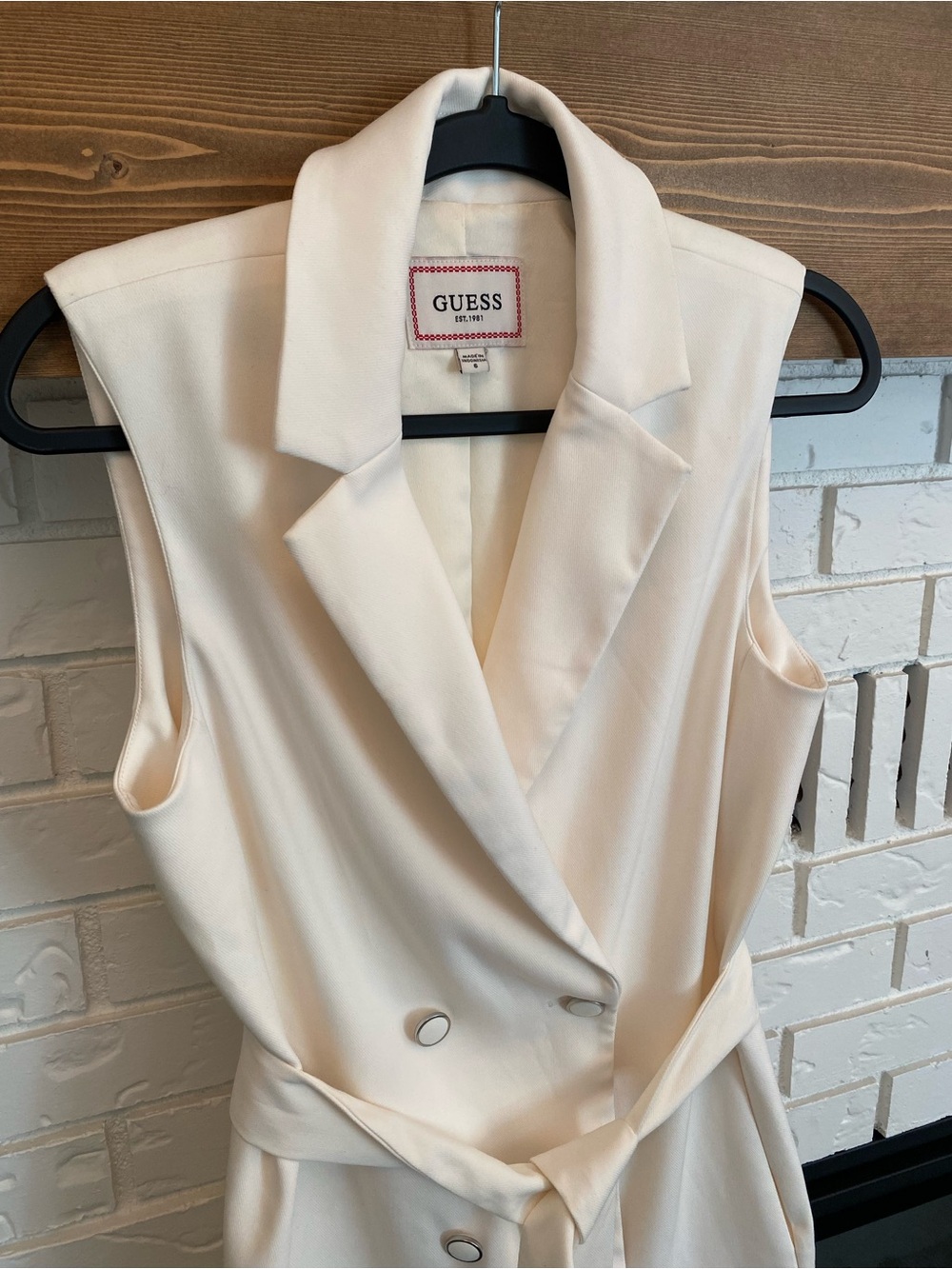 Guess Ivory Sleeveless Double-Breasted Belted Vest Blazer Dress Size 6 Old Money - Picture 3 of 14
